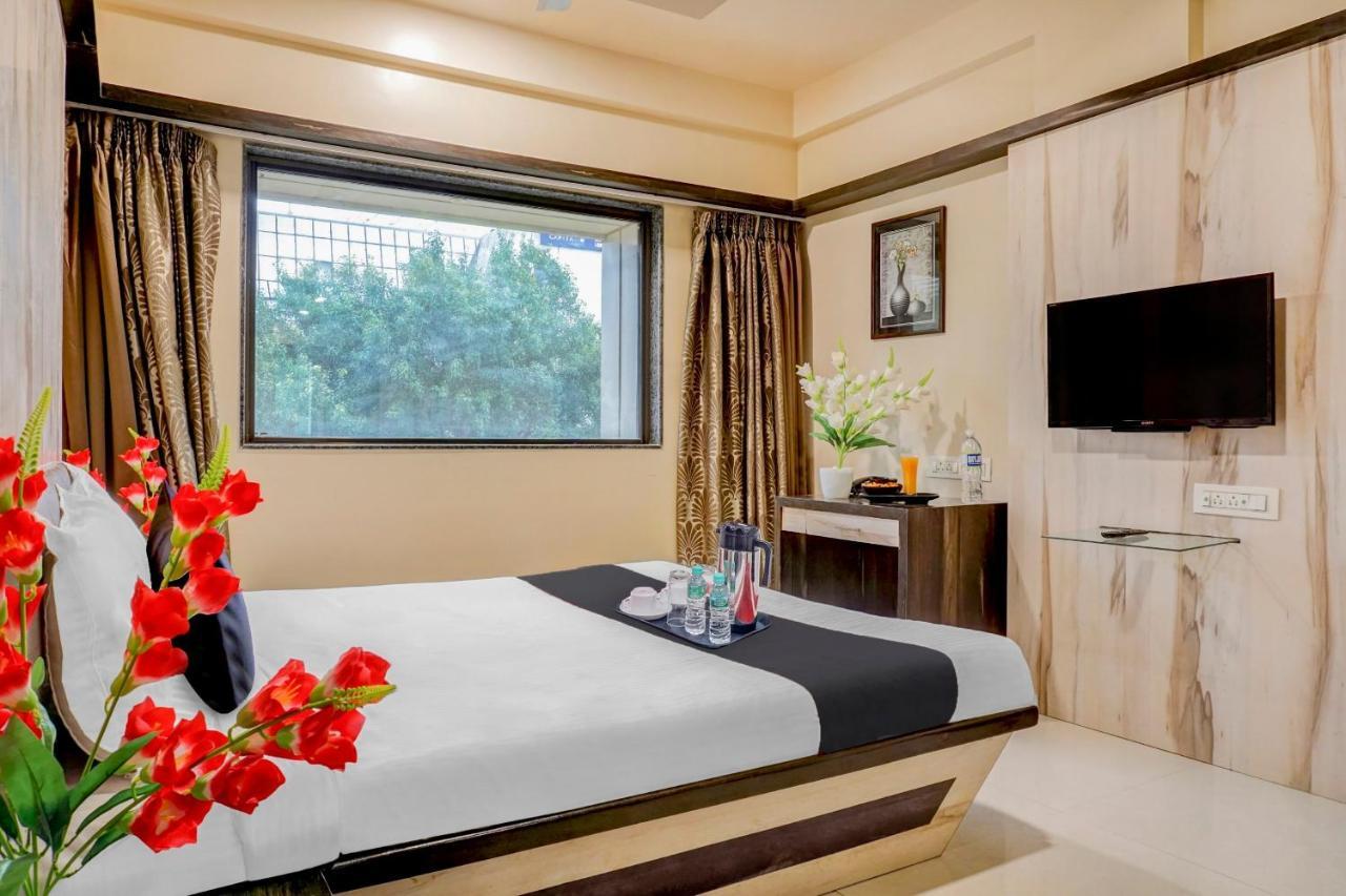 Townhouse Oak Regal Inn Near Sant Tukaram Nagar Metro Station Pimpri-Chinchwad Ngoại thất bức ảnh