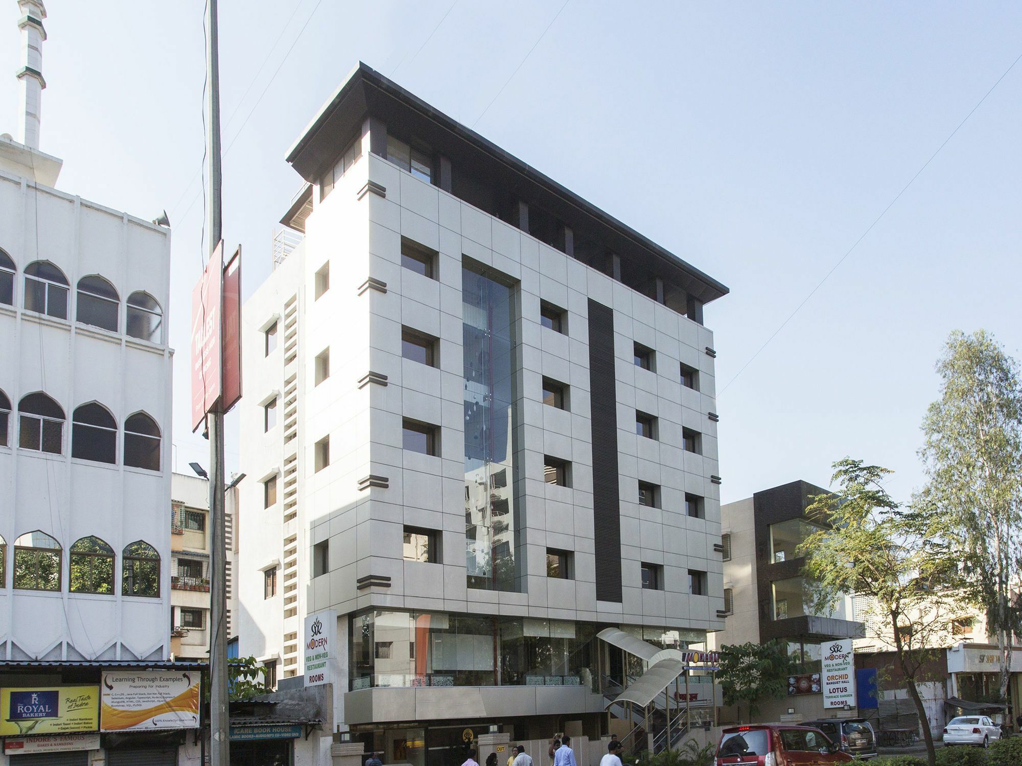 Townhouse Oak Regal Inn Near Sant Tukaram Nagar Metro Station Pimpri-Chinchwad Ngoại thất bức ảnh