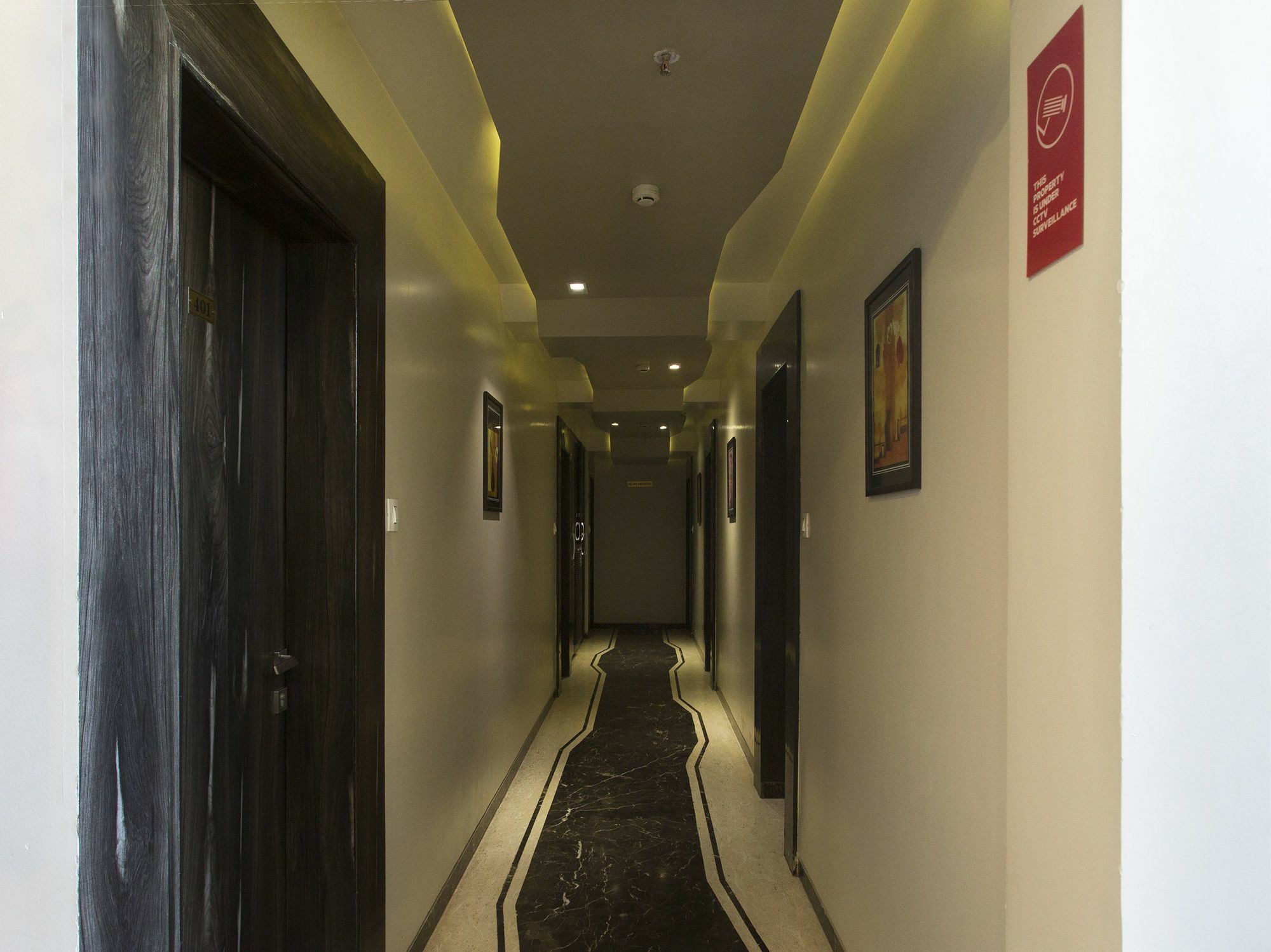 Townhouse Oak Regal Inn Near Sant Tukaram Nagar Metro Station Pimpri-Chinchwad Ngoại thất bức ảnh